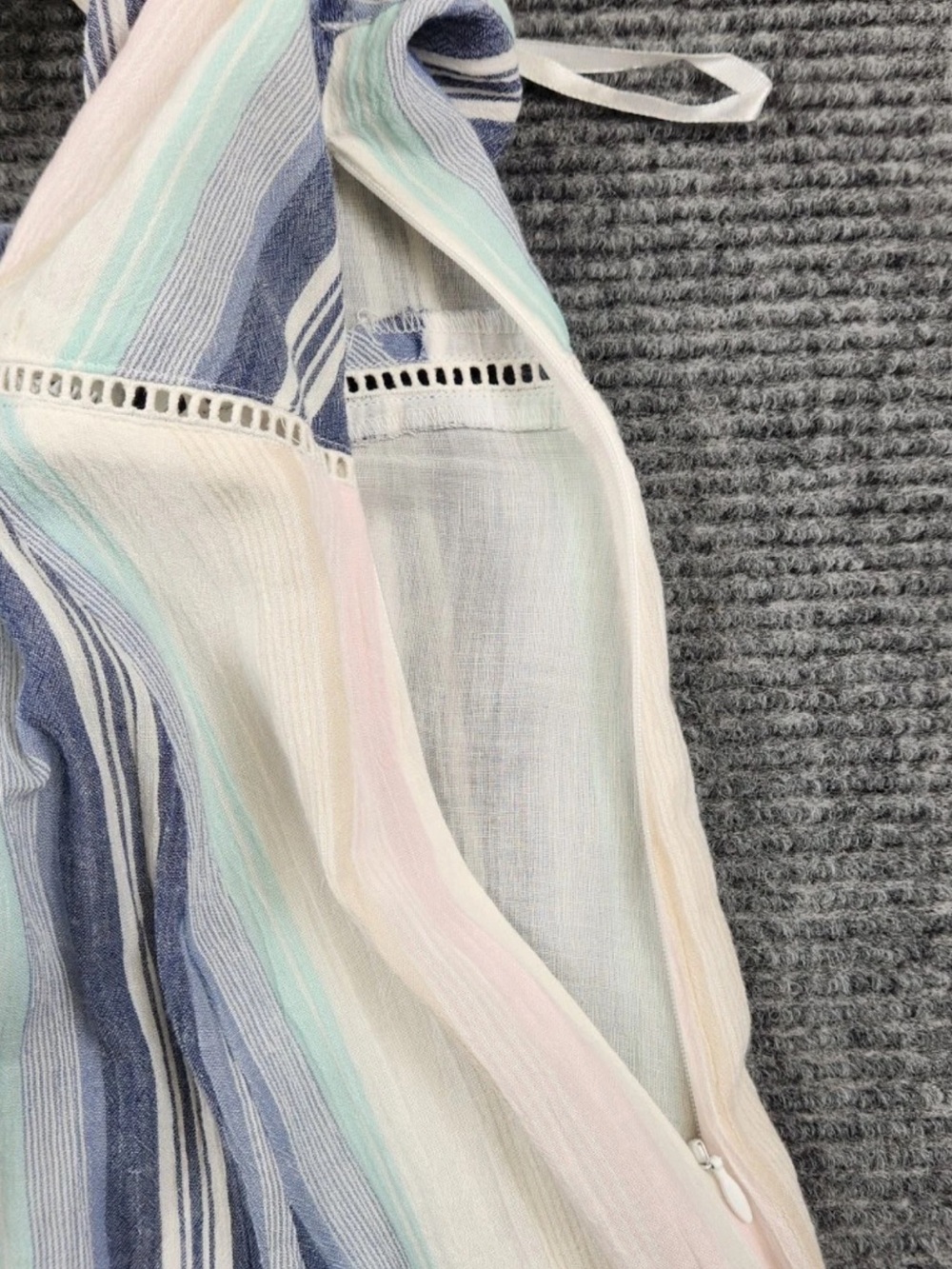 En Crème Cotton Gauze Halter Maxi Dress M Pastel Stripe Tiered Boho Beach C2 - Picture 6 of 12